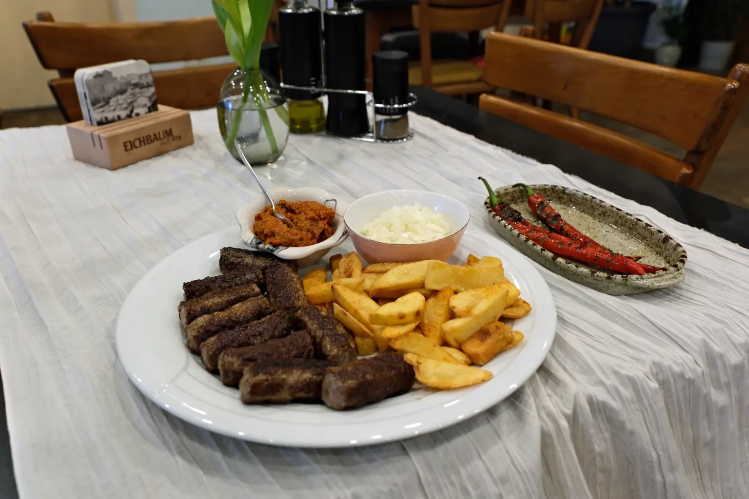 Cevapcici - serviert im Restaurant Zum Schützen in Mannheim